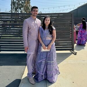 womens lehenga and dupatta size XL (I’m a size 6 in womens)